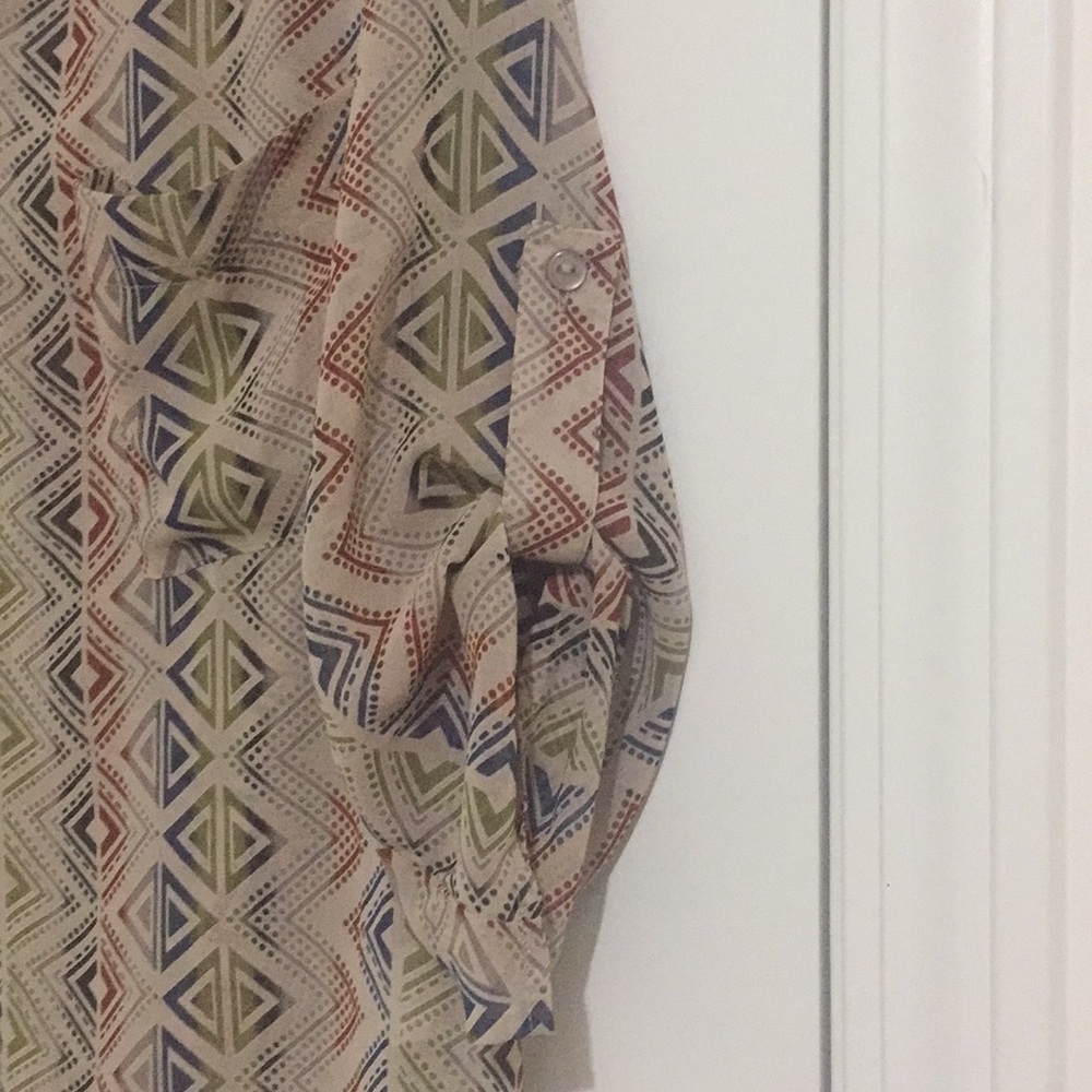 Three quarter sleeve shirt 100% polyester size M - Picture 2 of 3